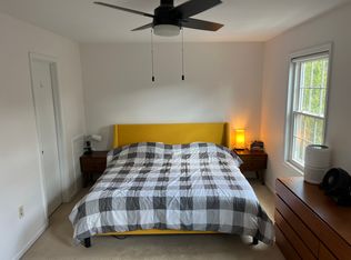 9874 Oakdale Woods Ct, Vienna, VA 22181