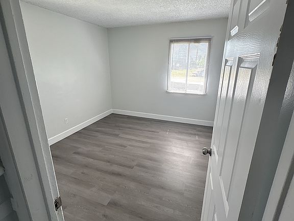 4th image of 671 Virginia Cir #D