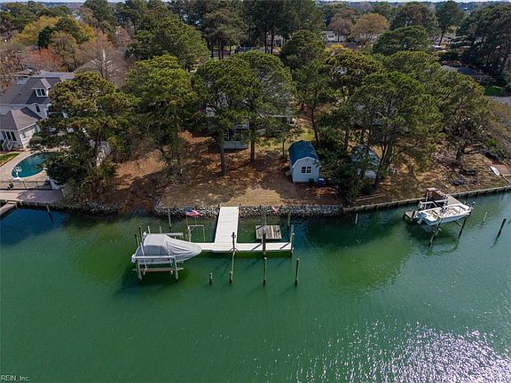 3rd image of 2500 Long Creek Dr