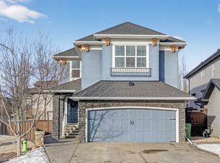 143 Cranarch Cres SE, Calgary, AB T3M 2J2