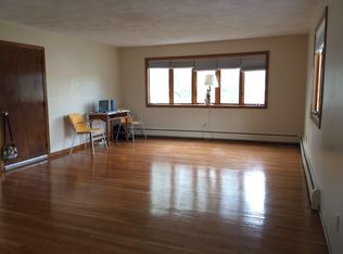 125 Winthrop Pkwy APT 1, Revere, MA 02151