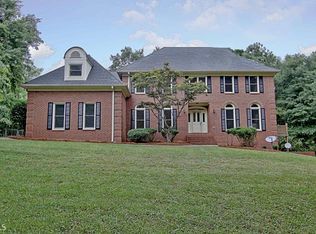 559 Rivers Rd, Fayetteville, GA 30214