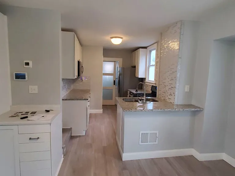 3302 Tullamore Rd — Photo 42