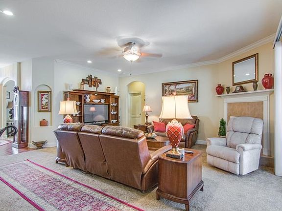 3rd image of 1932 Griffins Green Pl