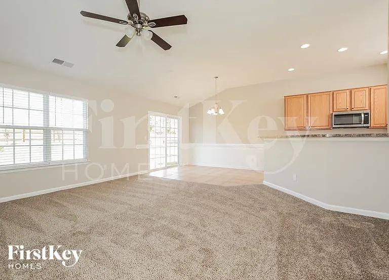 6226 Glen Way Dr — Photo 4