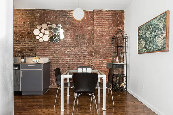 Rented by Engel & Völkers New York City | media 25