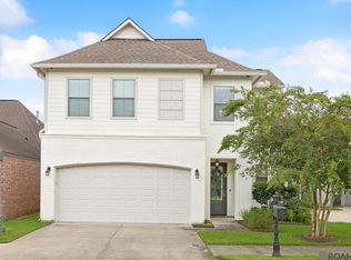 8019 Valencia Ct, Baton Rouge, LA 70820