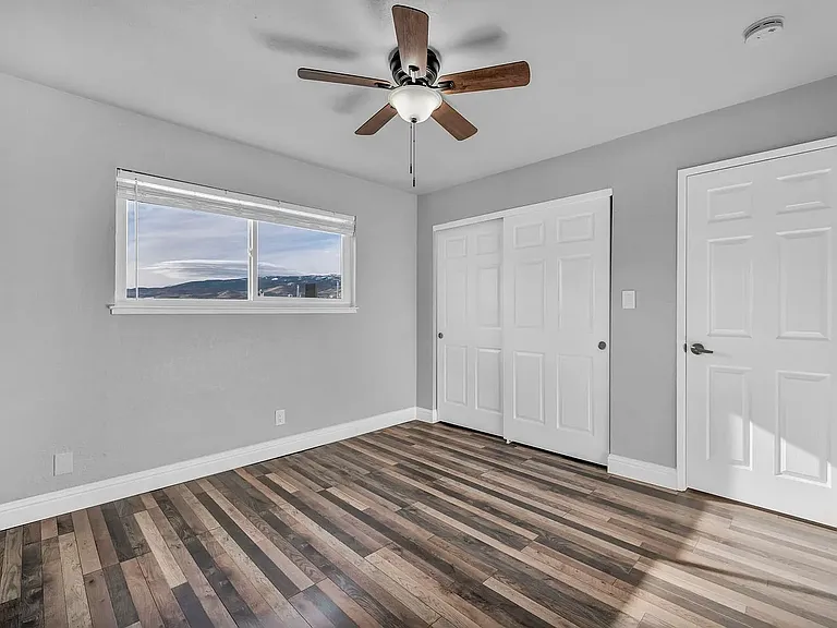 Carlin Apartments — Photo 10