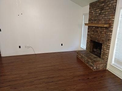 3rd image of 5207 Millsprings Dr