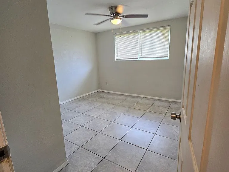 9850 La Branch Dr — Photo 37