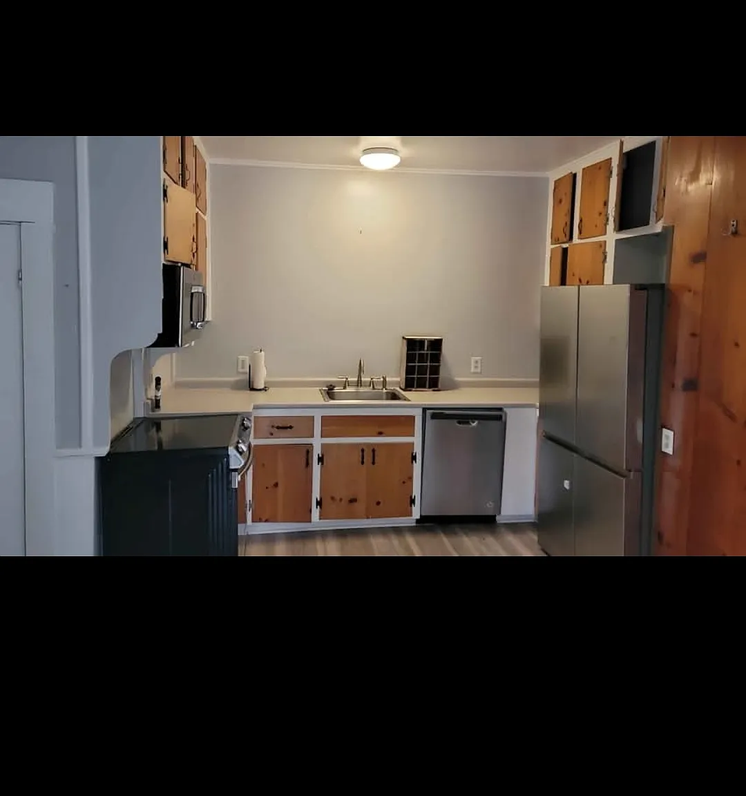 2 bed, 1012 sqft, $2,500 — Photo 1