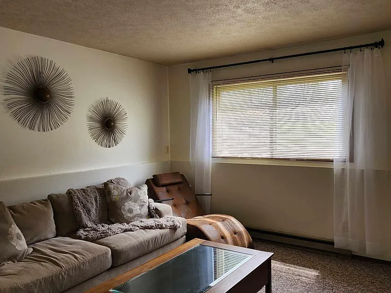 3850 Thyme Dr #4 — Photo 1