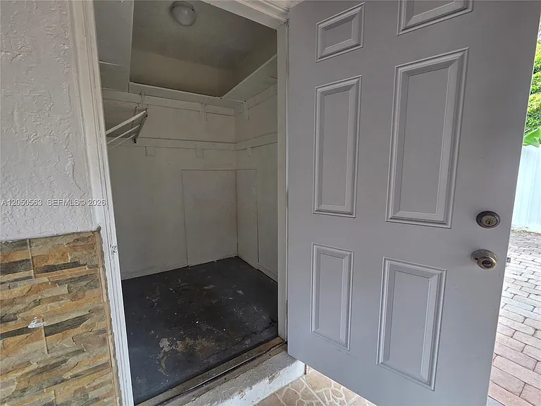 14326 SW 177th Ter — Photo 17