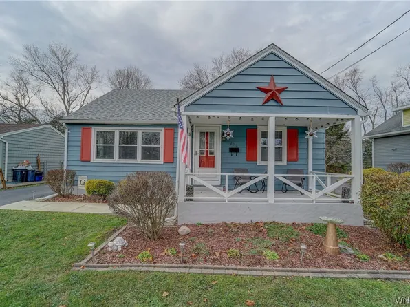 211 N Willow St, East Aurora, NY 14052