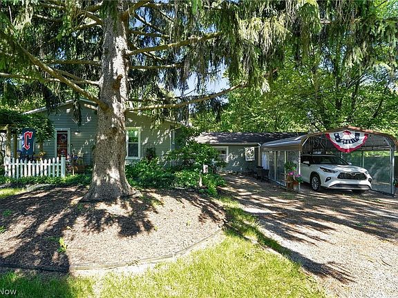 3rd image of 33062 Chestnut Ridge Rd