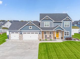 2154 Seeker Ln, De Pere, WI 54115