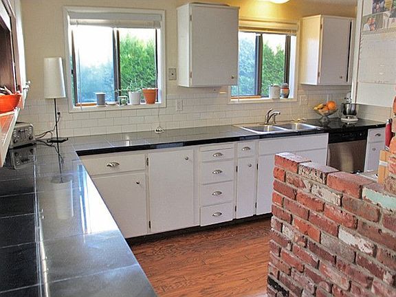 4th image of 3276 SE Cinderella Ct