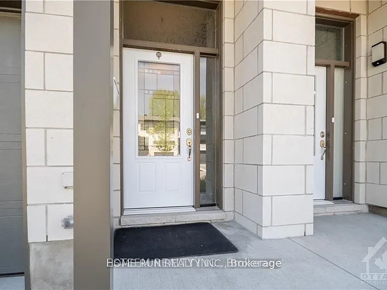560 Mutual St — Photo 2