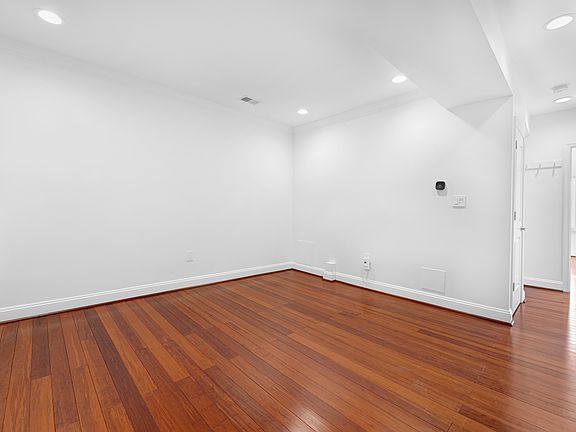 3rd image of 432 Evarts St NE APT 4