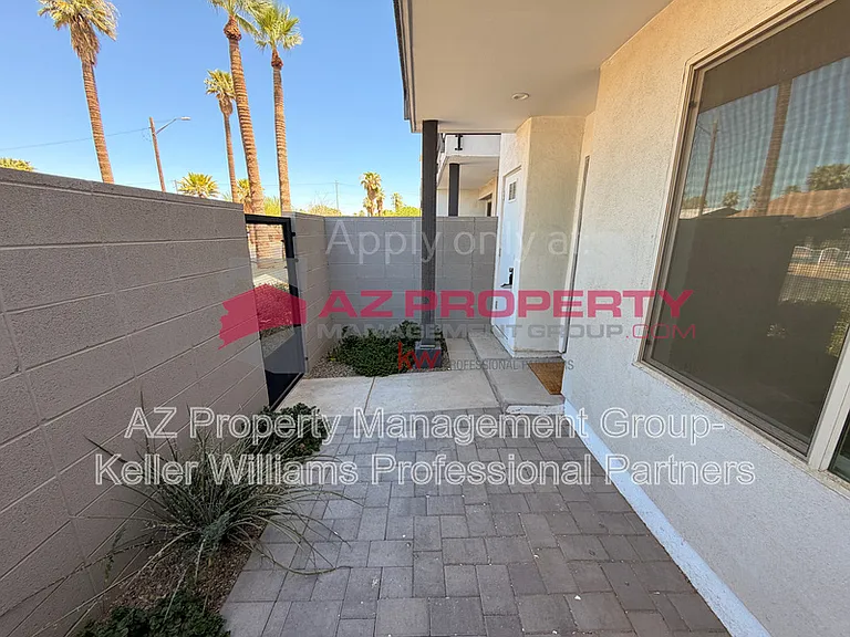 825 N 9th Ave #12 — Photo 7