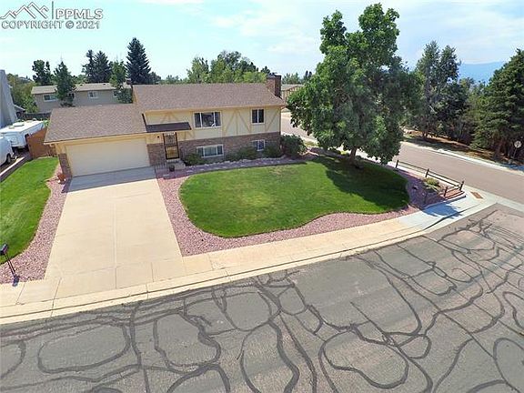 3rd image of 5015 N Splendid Cir