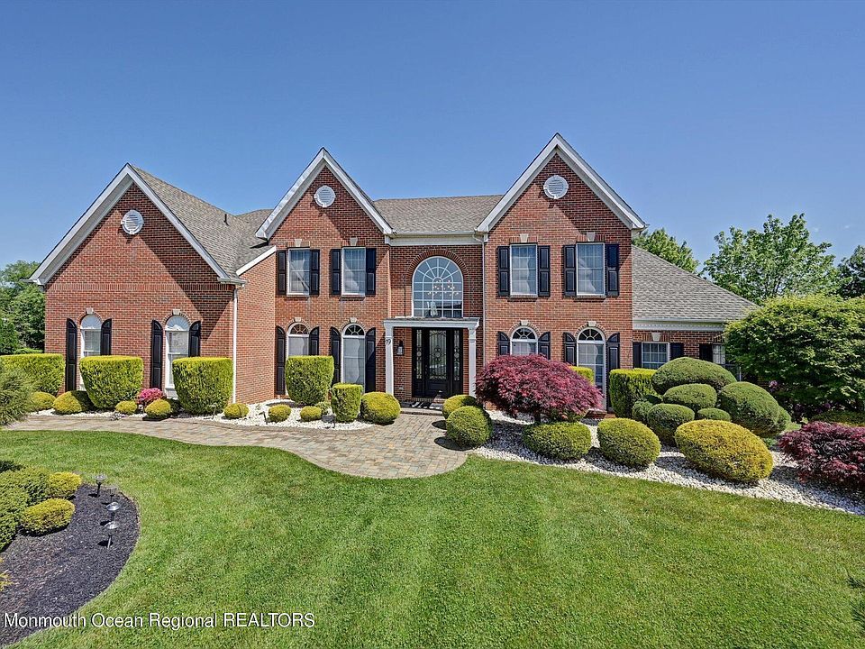 19 Princeton Oval, Freehold, NJ 07728 Zillow