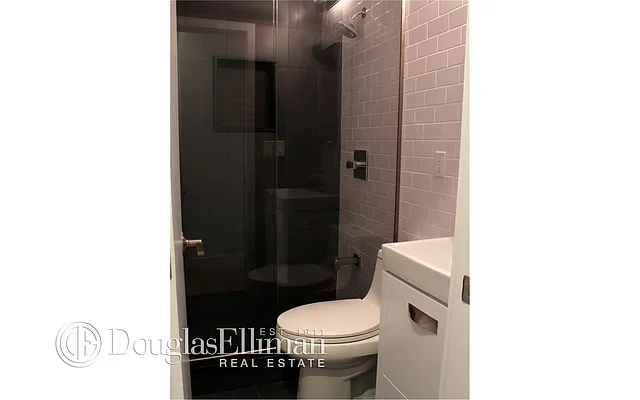 Rented by Douglas Elliman | media 37