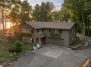 1882 Greenwood Lndg, Frankfort, MI 49635