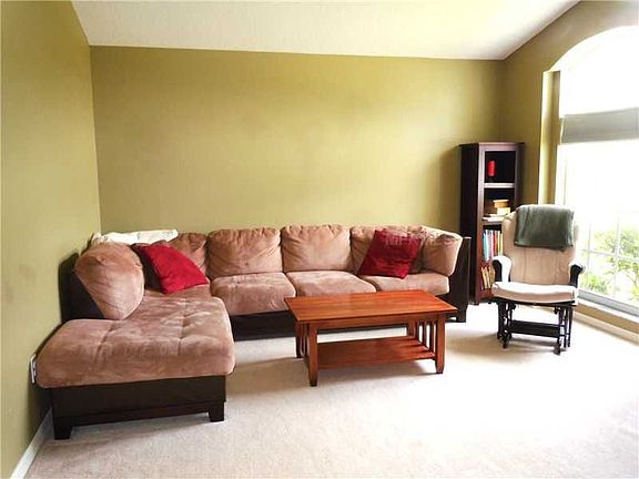 2nd image of 30851 Midtown Ct