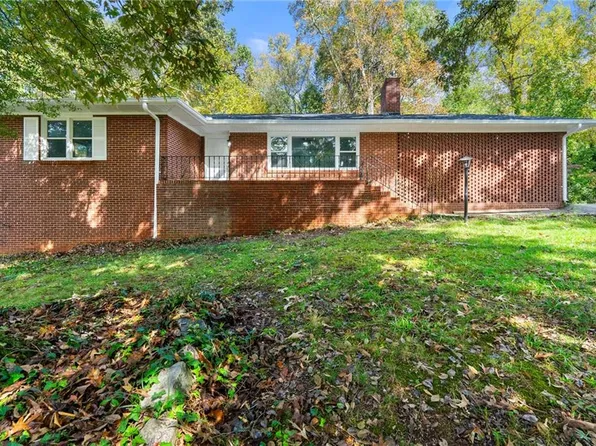2763 Baker Ridge Dr NW, Atlanta, GA 30318