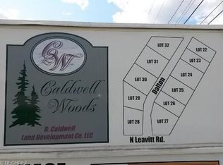 Dalton Dr NW, Warren, OH 44481