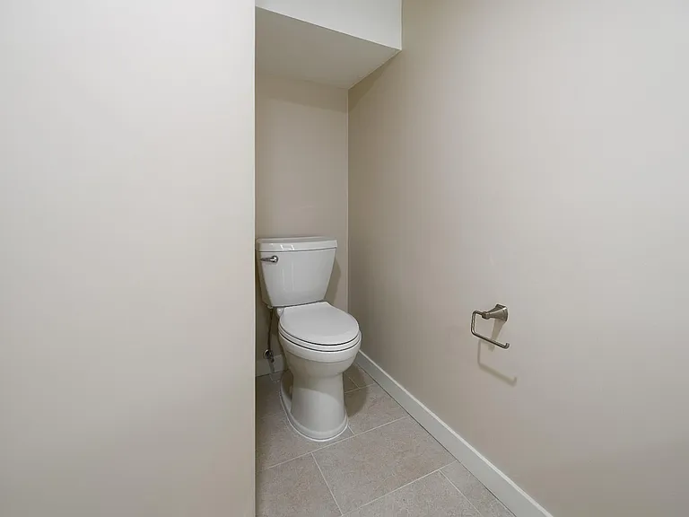 2697 S Highland Dr — Photo 12