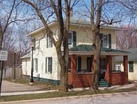 2nd image of 318 Kent St
