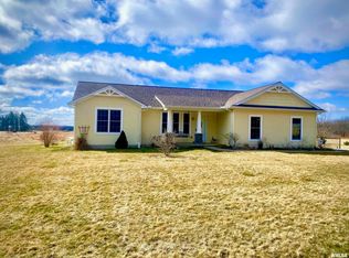 114 W Lake Shore Dr, Edelstein, IL 61526