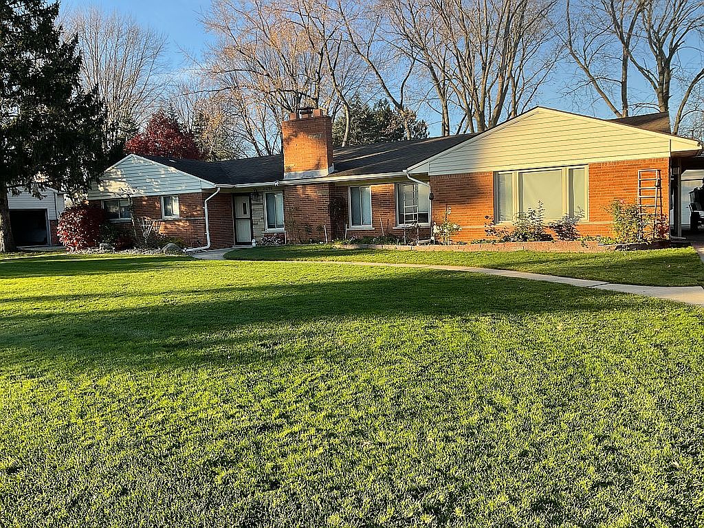 22795 Shader St, Clinton Township, MI 48036 | Zillow