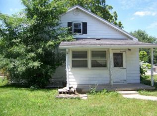 415 S 28th St, Elwood, IN 46036