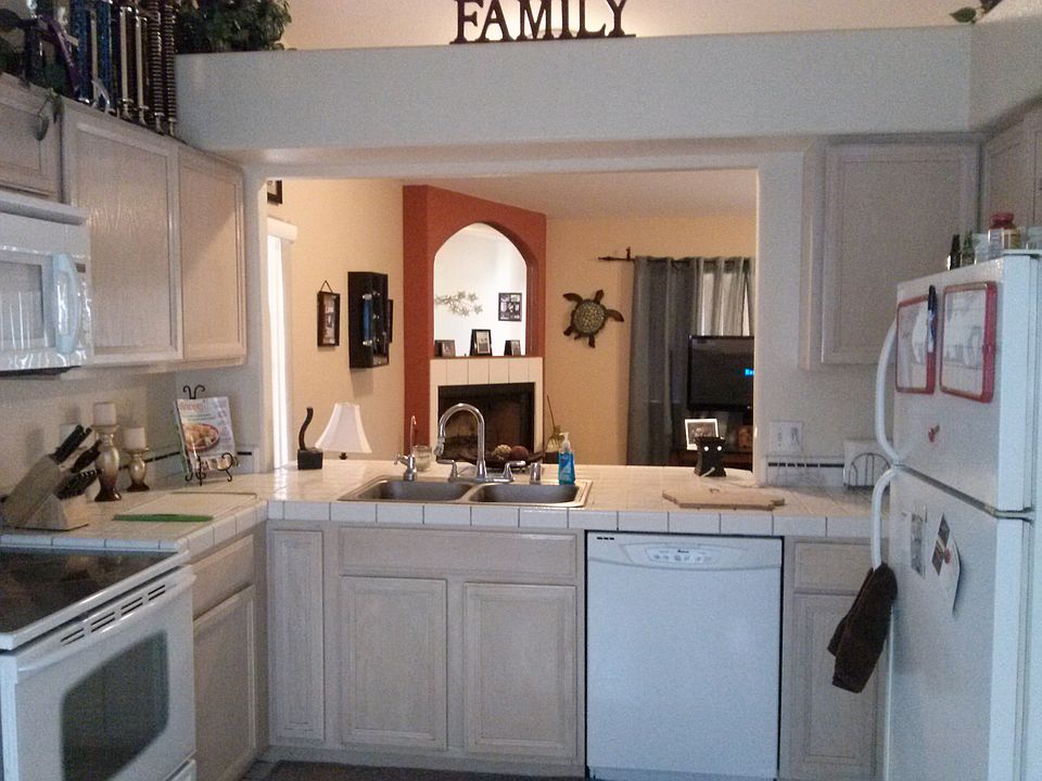 1st image of 1702 E Winter Haven Dr