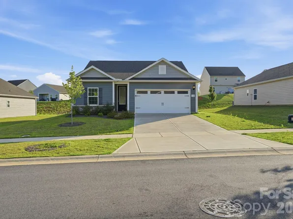 116 S Sina St, Troutman, NC 28166