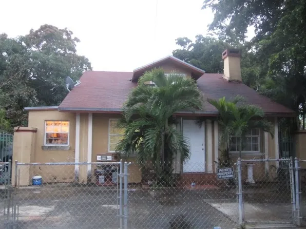 1274 SW 3rd St, Miami, FL 33135