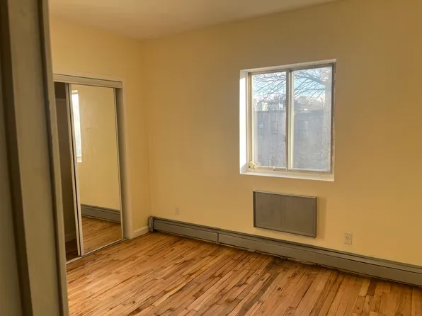 13 Gunther Place image 4 of 7