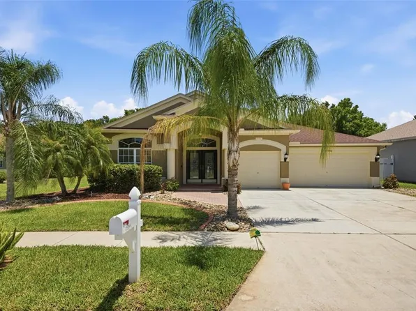 25946 Risen Star Dr, Zephyrhills, FL 33544