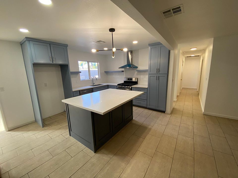 1st image of 9812 Sycamore Ave