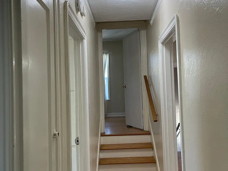 805 San Carlos Ave — Photo 24