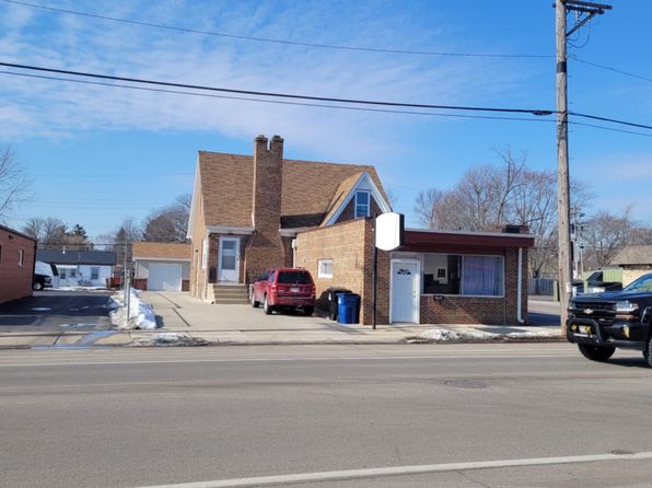 2400 Lathrop Ave #W