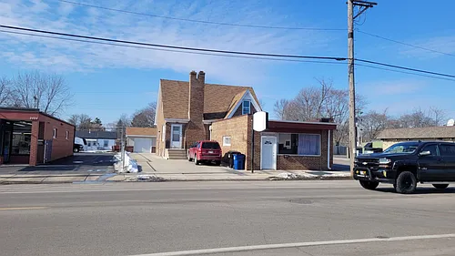 2400 Lathrop Ave #W Photo 1