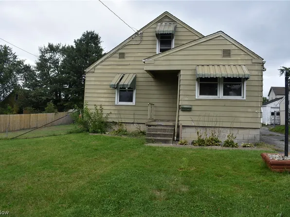 342 Plymouth Ave, Girard, OH 44420