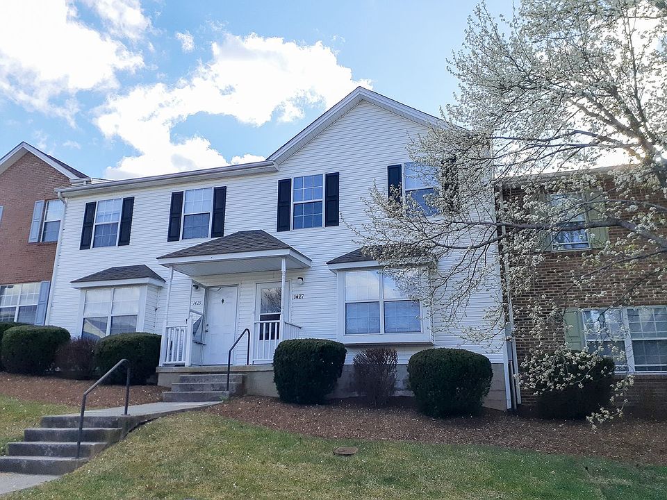 1st image of 1427 Christine Ct