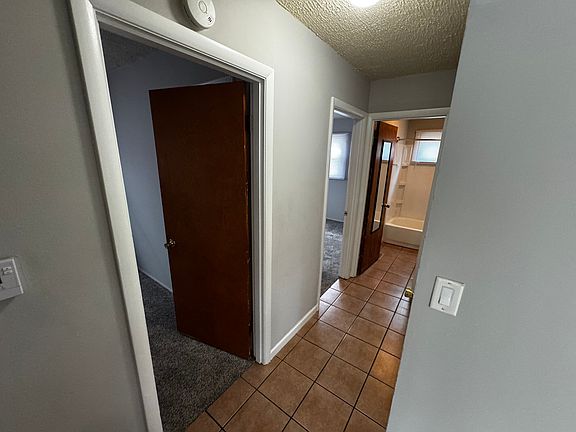 3rd image of 46 Kaydon Dr