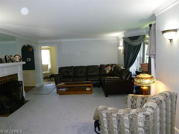 3rd image of 543 Vinita Ave