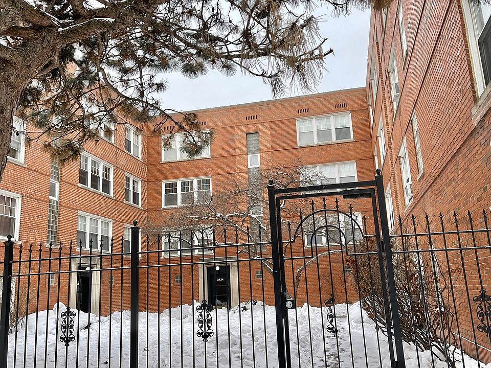 1st image of 2434 W Farragut Ave APT 1A